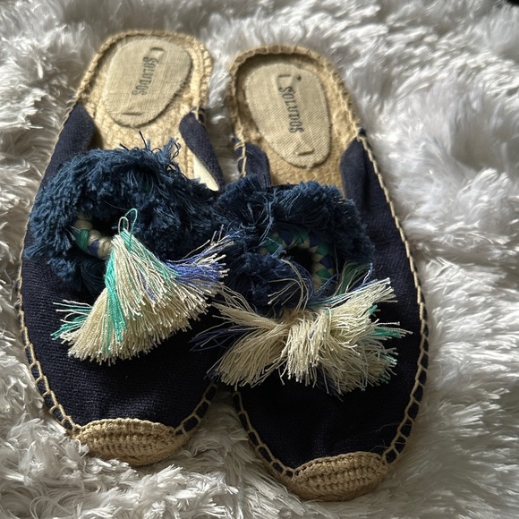 Soludos Shoes - Soludos Navy and Cream Espadrilles with Tassels
